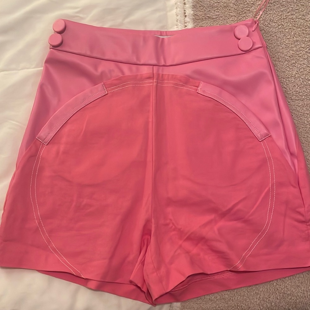 Shop Juliet Boutique “Amylynn” shorts